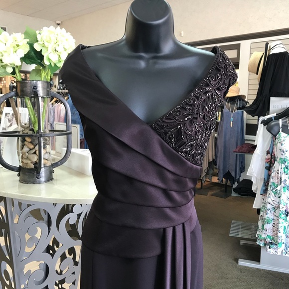 Daymor evening gown - Picture 4 of 5